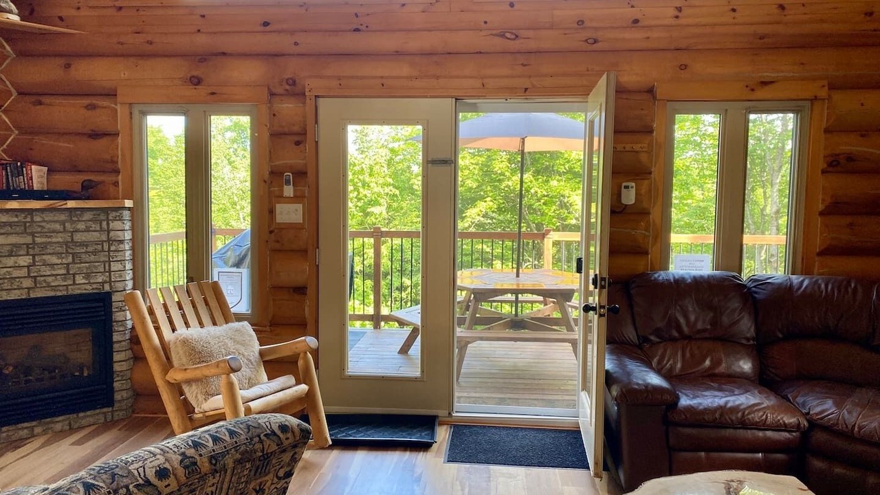 Photo of Livingroom in Notre-Dame-Des-Bois
