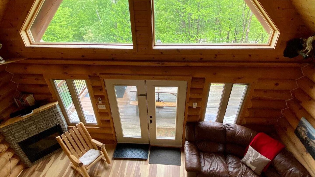 Photo of Livingroom in Notre-Dame-Des-Bois