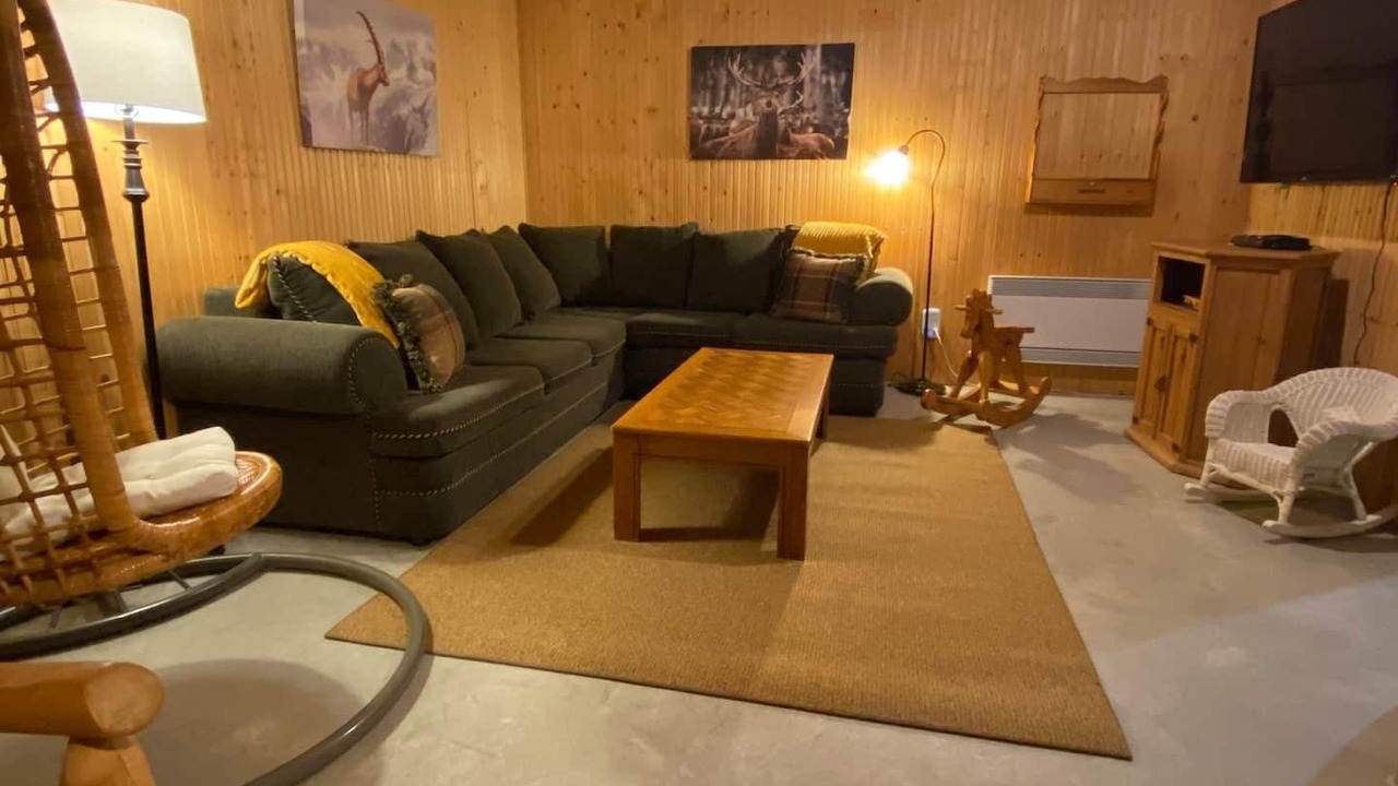 Photo of Livingroom in Notre-Dame-Des-Bois