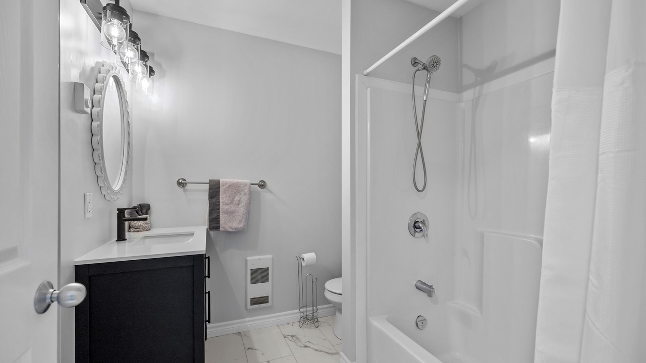 Photo of Bathroom in Summerside