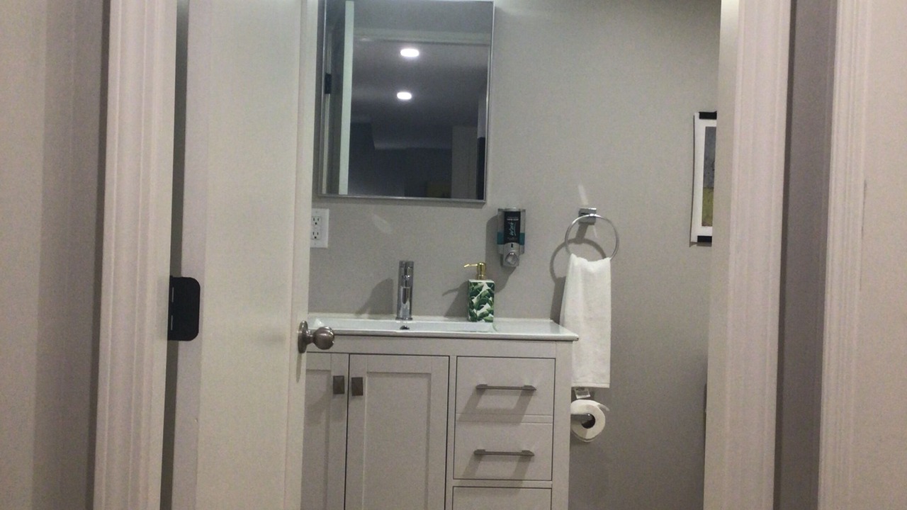 Photo of Bathroom in Okanagan-Similkameen