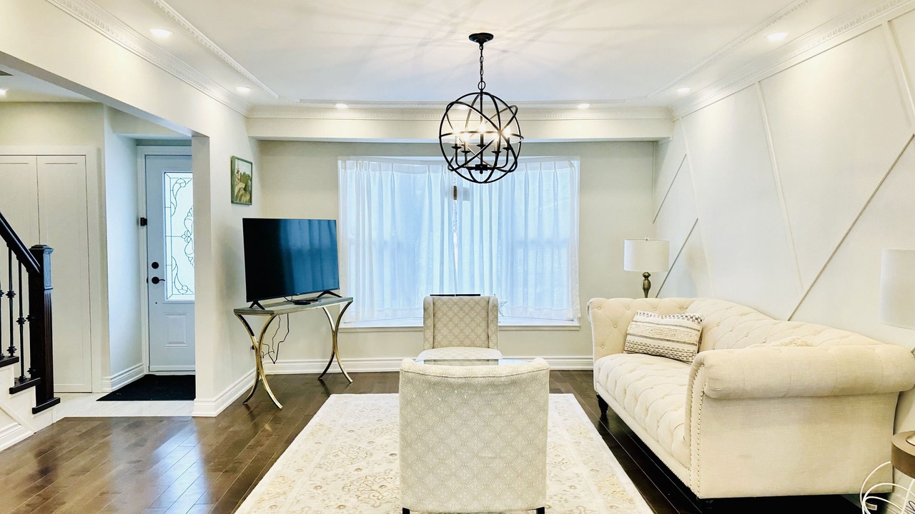 Photo of Livingroom in Bridlewood