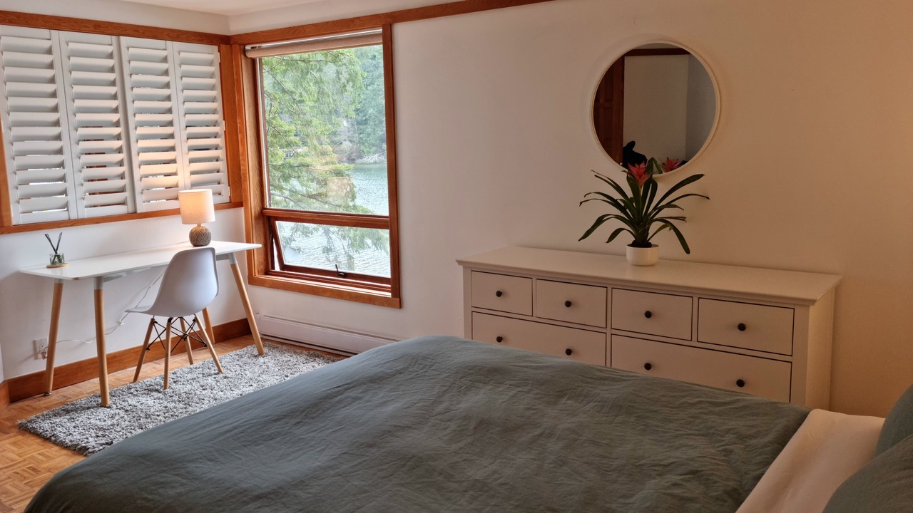 Photo of Bedroom in Salt Spring Island