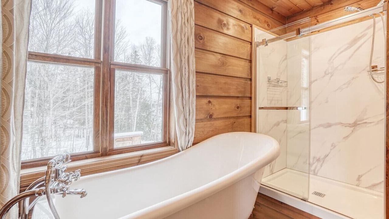 Photo of Bathroom in Notre-Dame-de-Pontmain