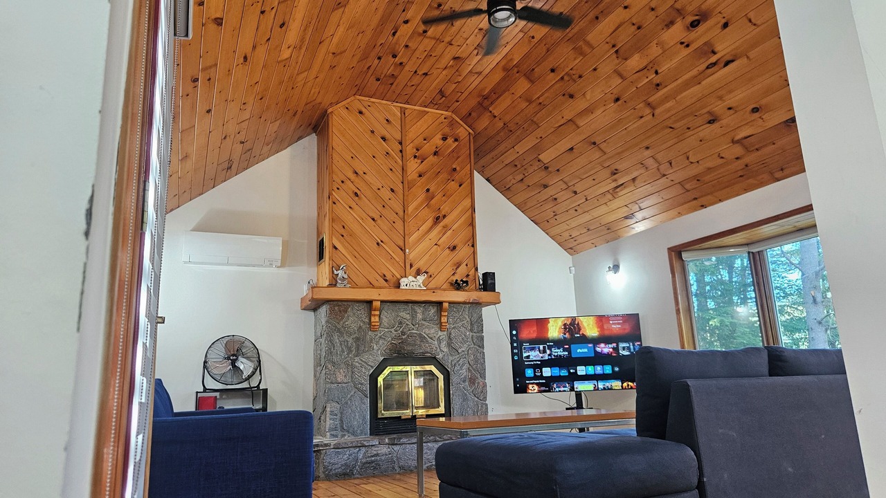 Photo of Livingroom in Port Sydney
