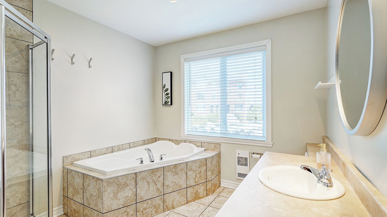 Photo of Bathroom in Brossard