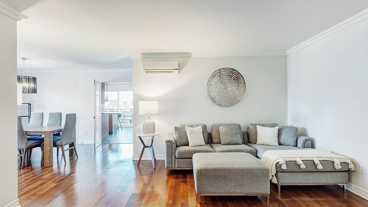 Photo of Livingroom in Brossard