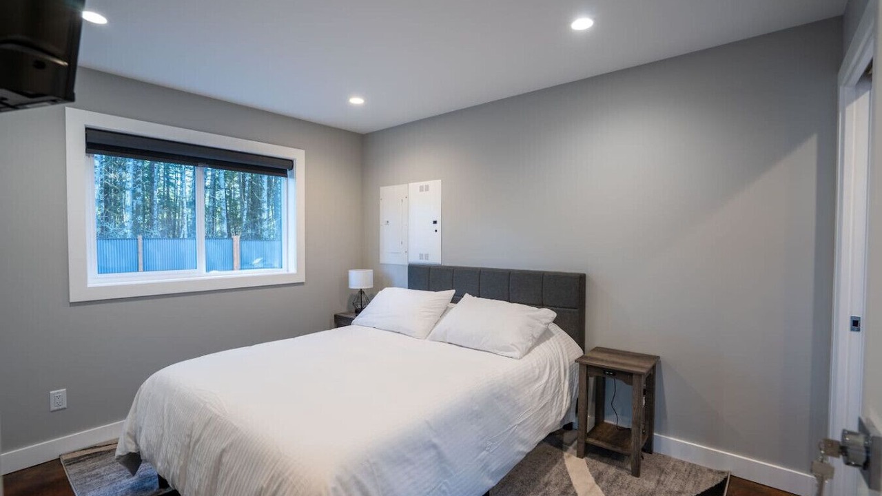 Photo of Bedroom in Port Alberni