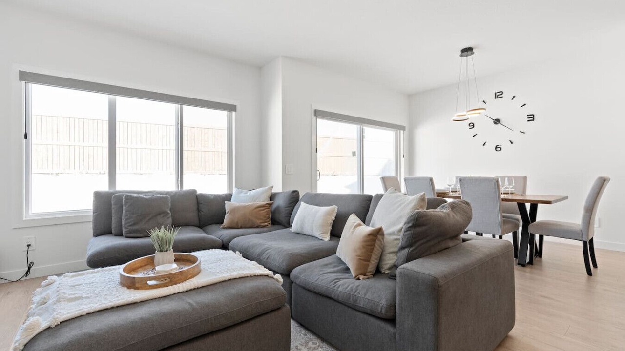 Photo of Livingroom in West Edmonton