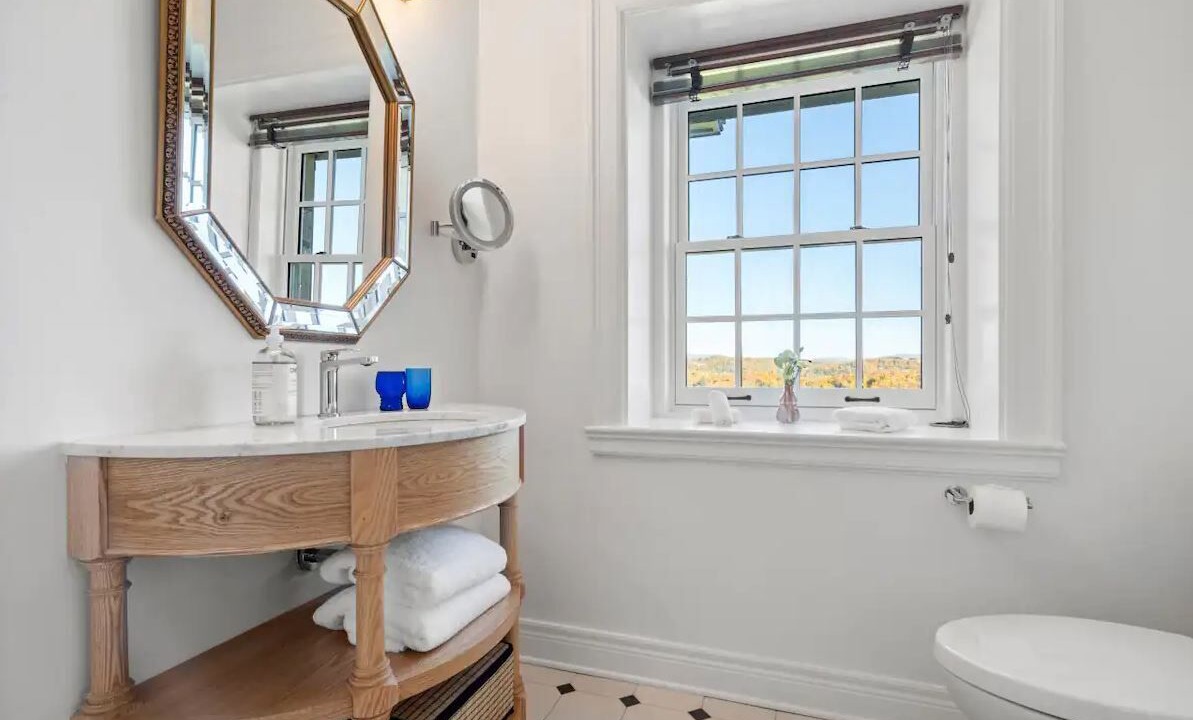Photo of Bathroom in Sainte-Agathe-des-Monts