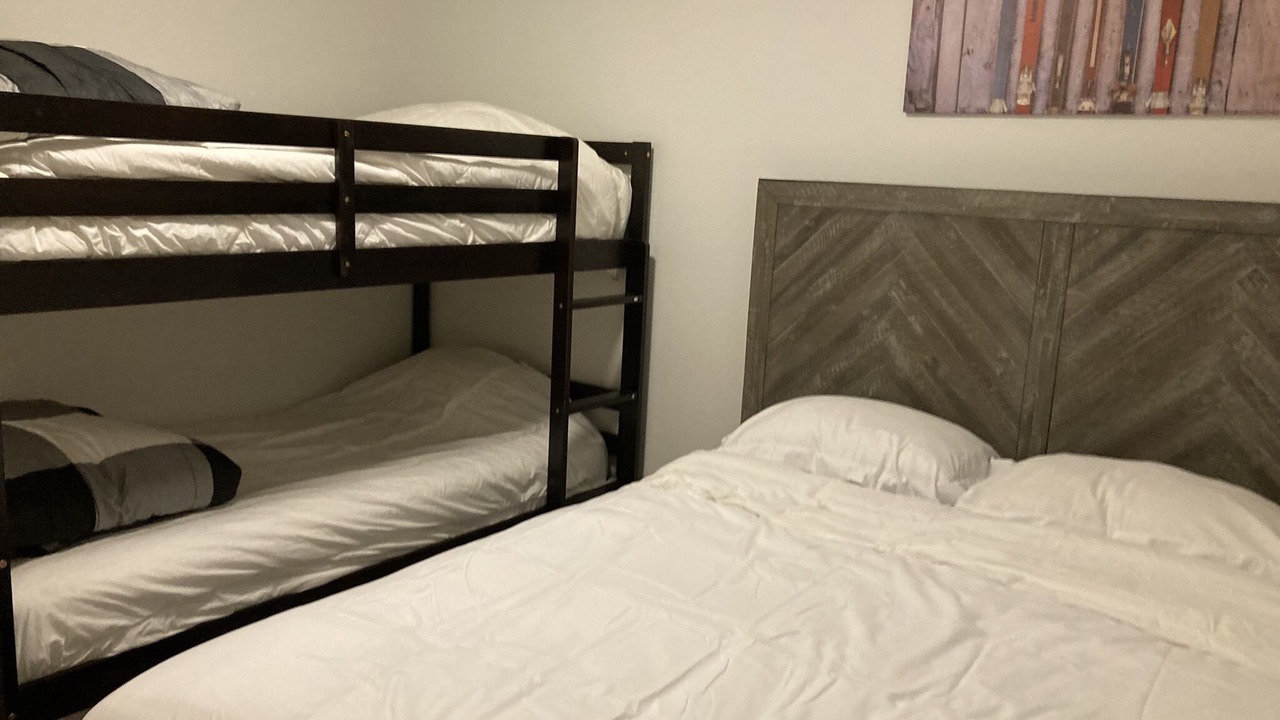 Photo of Bedroom in Snow Pine Estates