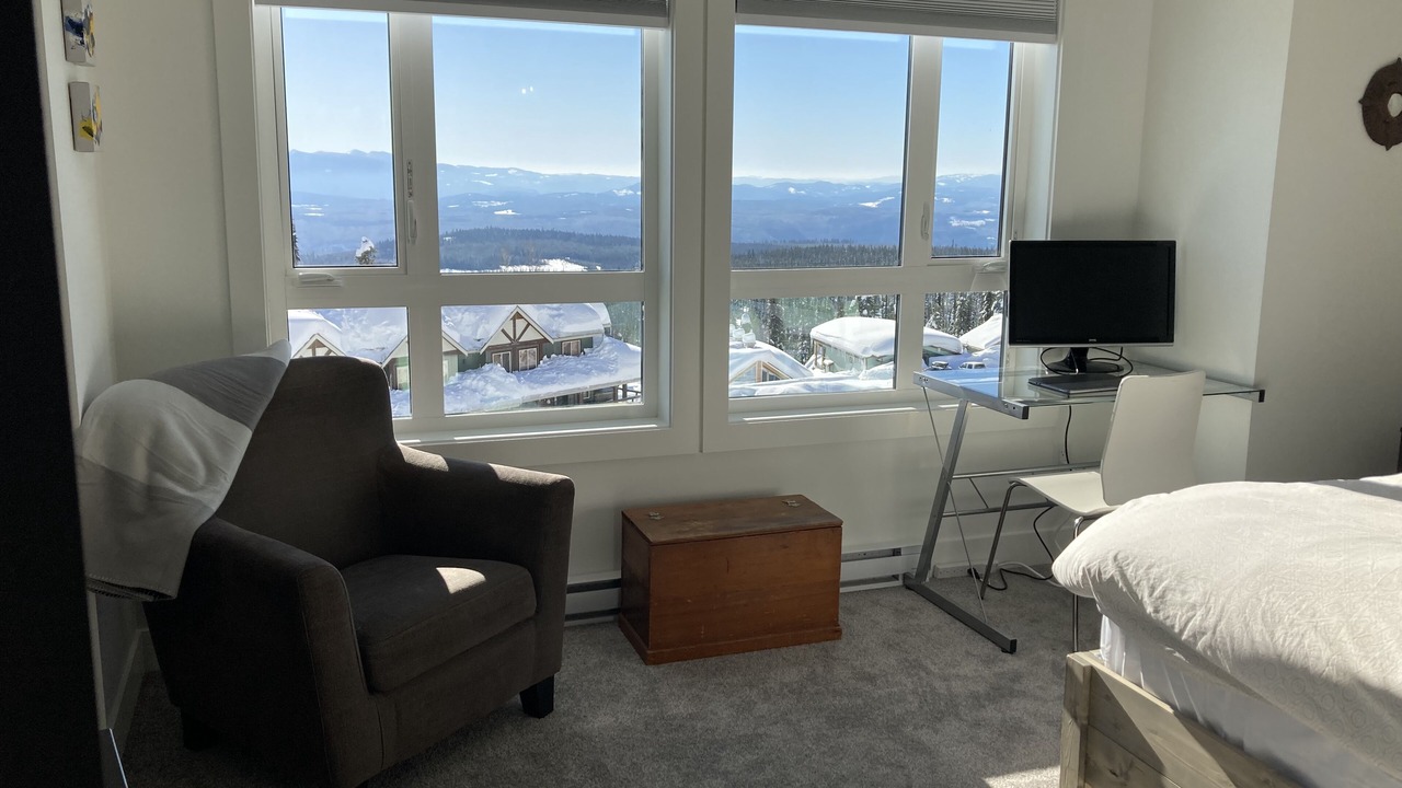 Photo of Bedroom in Snow Pine Estates