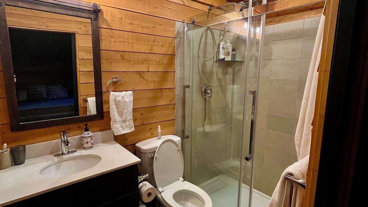 Photo of Bathroom in Regional District of Nanaimo
