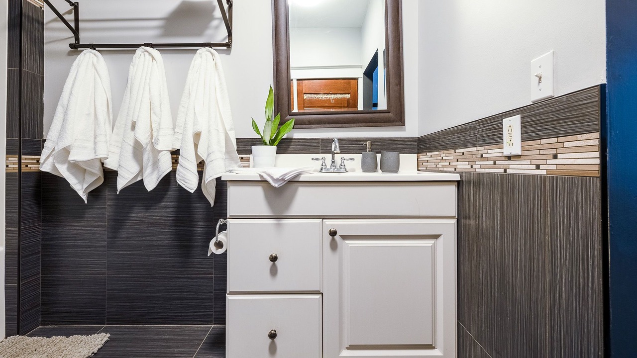 Photo of Bathroom in Medicine Hat