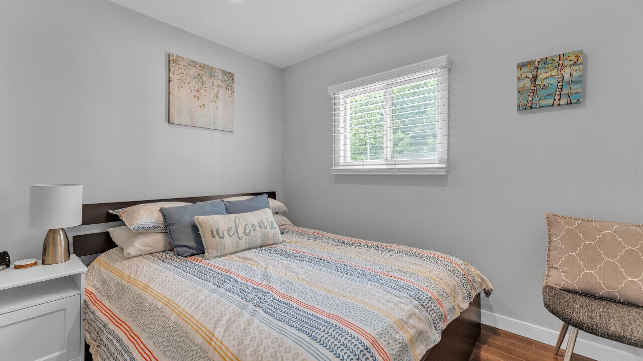 Photo of Bedroom in Leeds and the Thousand Islands