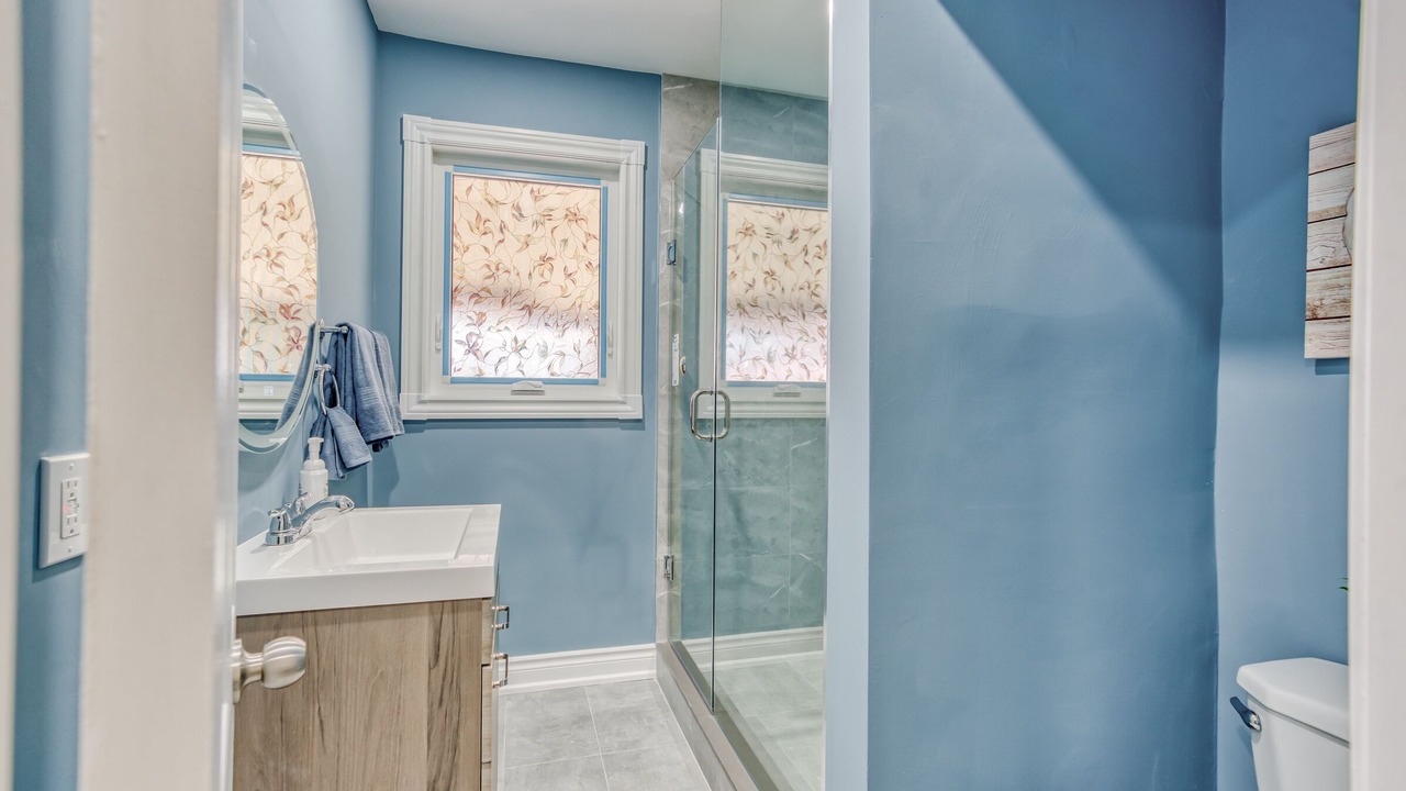 Photo of Bathroom in Niagara Falls