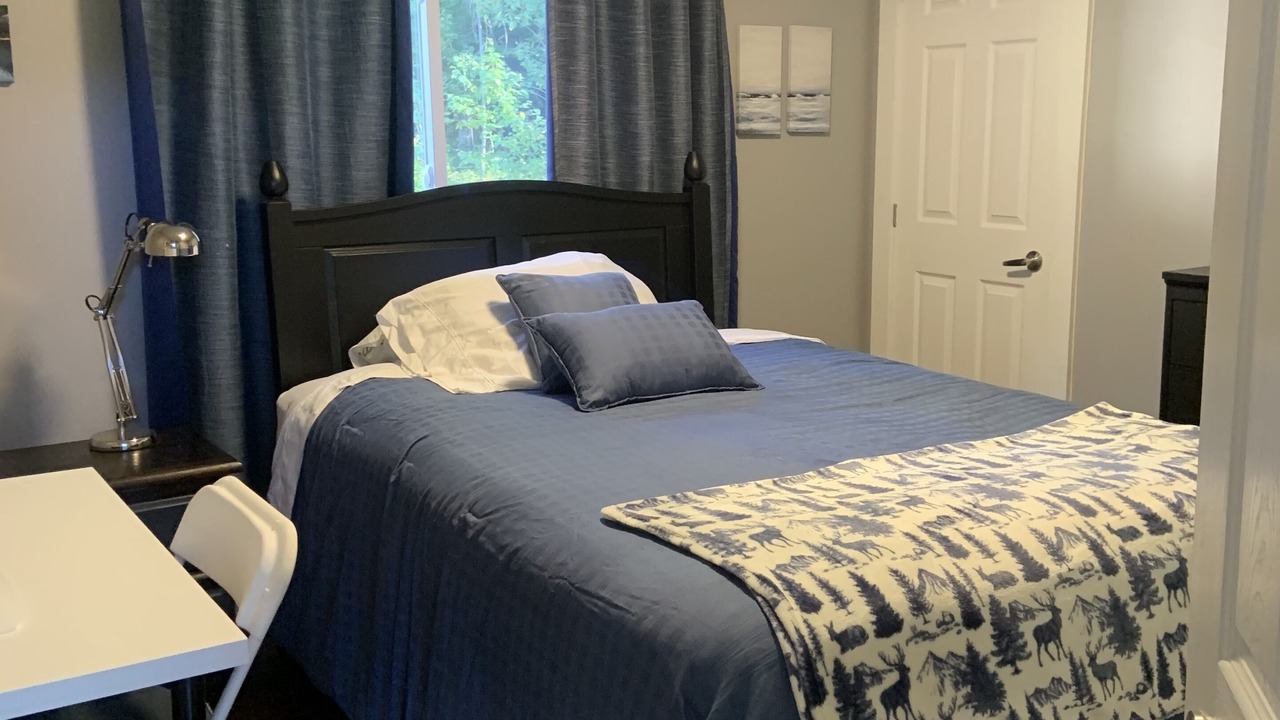 Photo of Bedroom in Mansfield-et-Pontefract