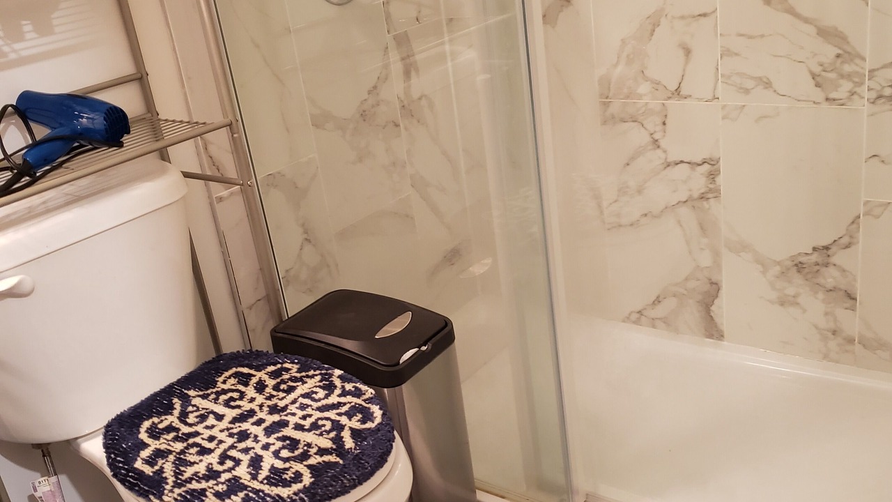 Photo of Bathroom in Aylmer
