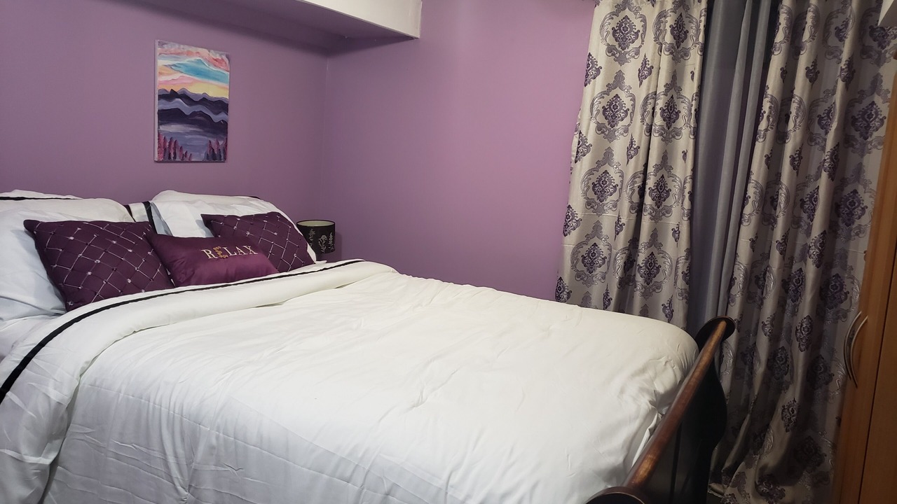 Photo of Bedroom in Aylmer