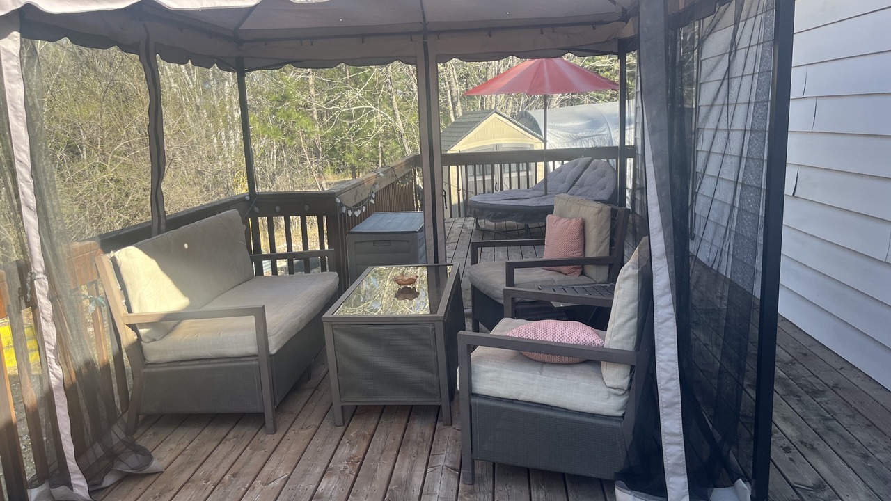 Photo of Patio Balcony in Lester Beach