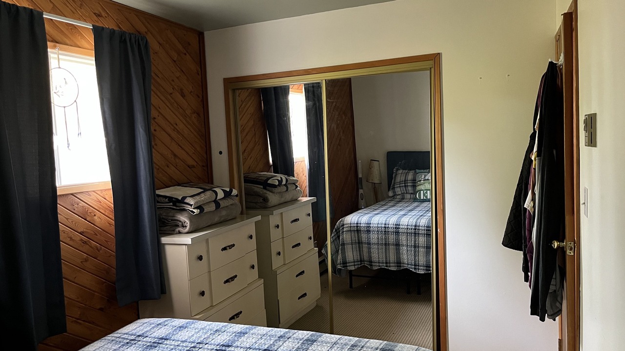 Photo of Bedroom in Lester Beach