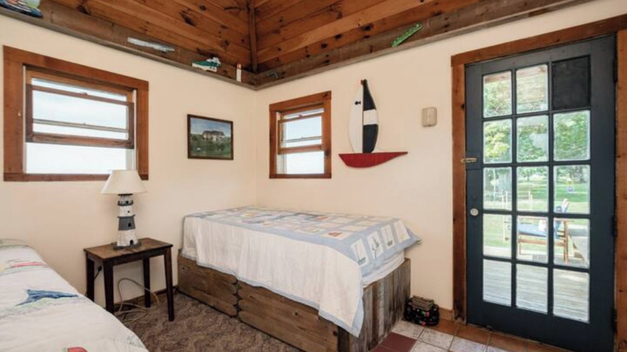 Photo of Bedroom in Wolfe Island