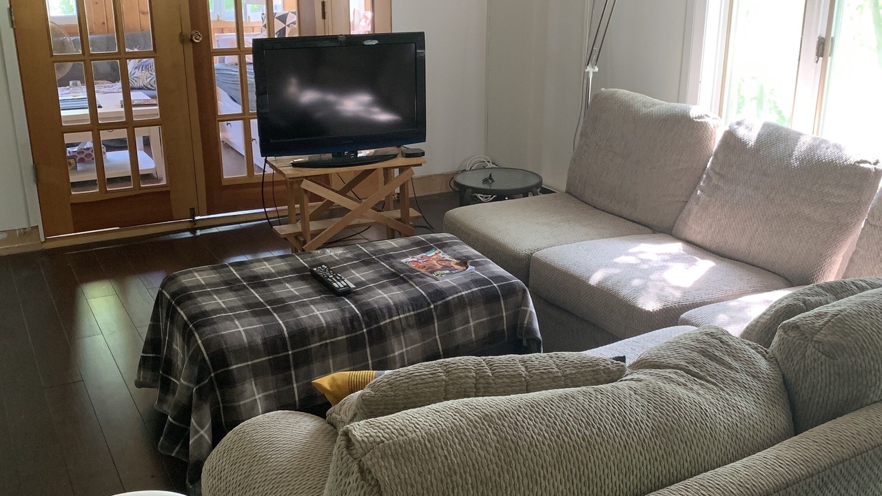 Photo of Livingroom in Victoria Beach