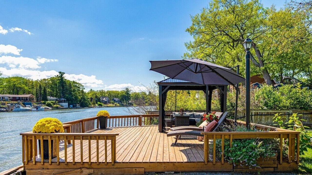 Photo of Patio Balcony in Wasaga Beach
