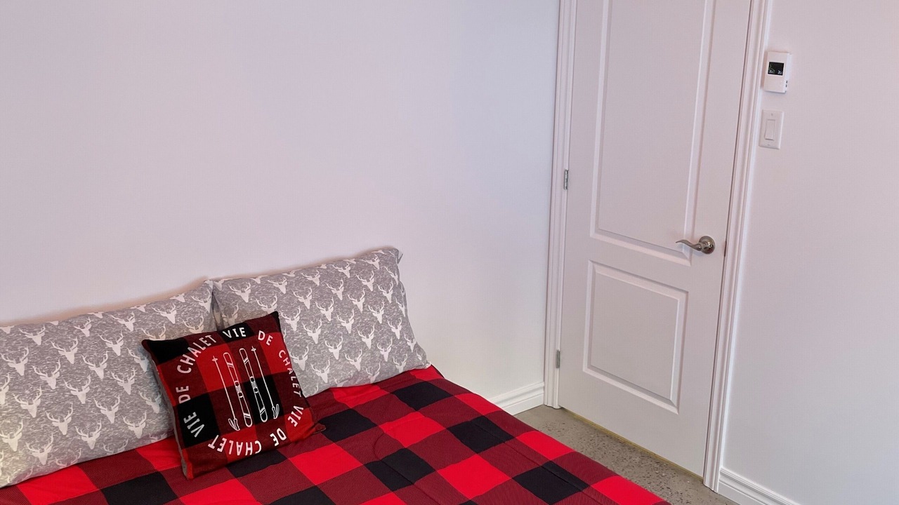 Photo of Bedroom in Pohenegamook