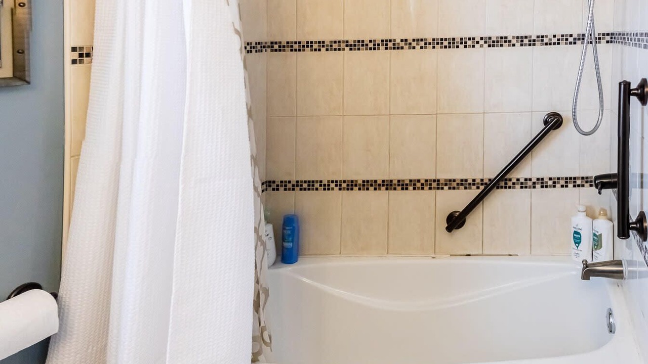 Photo of Bathroom in Twillingate