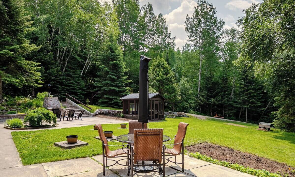 Photo of Outdoor in Chute-Saint-Philippe