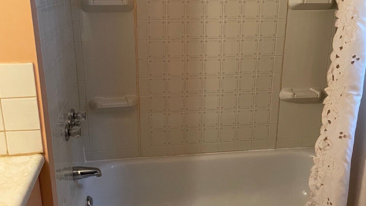 Photo of Bathroom in Chute-Saint-Philippe