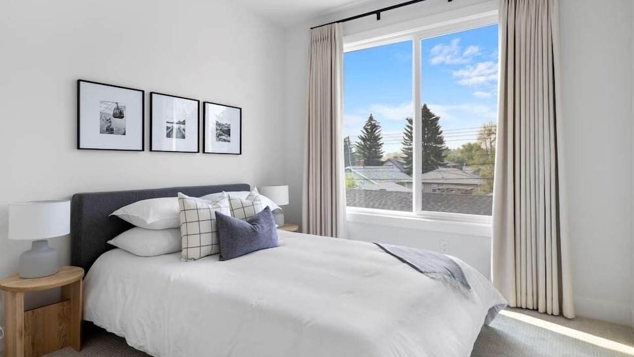 Photo of Bedroom in Crescent Heights