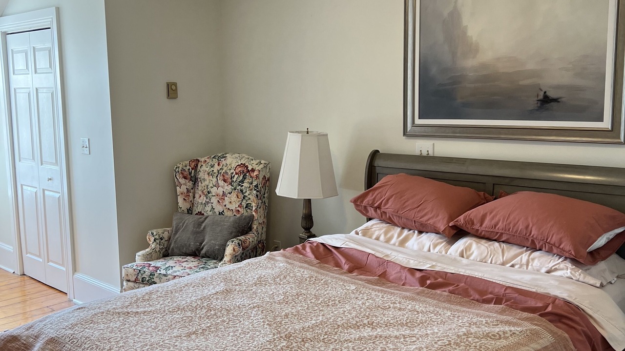 Photo of Bedroom in Cobourg