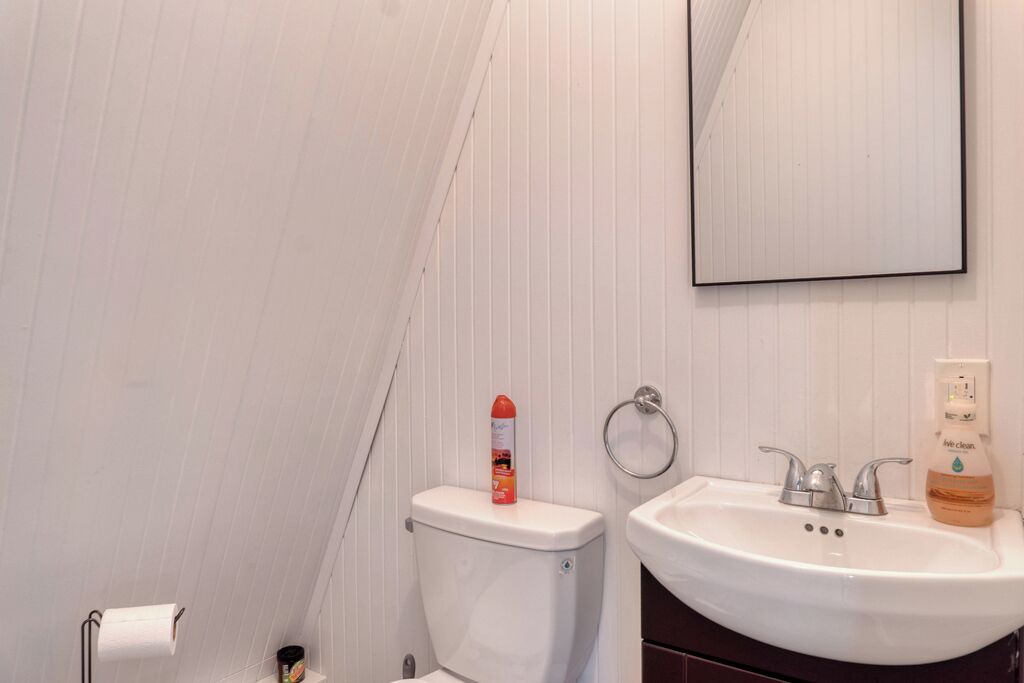 Photo of Bathroom in Adstock