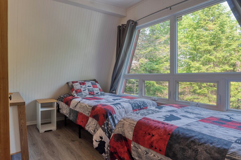 Photo of Bedroom in Adstock
