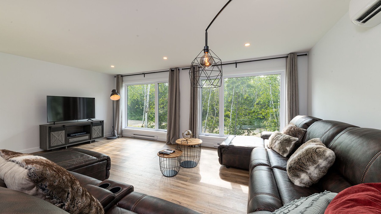 Photo of Bedroom in Petite-Riviere-Saint-Francois