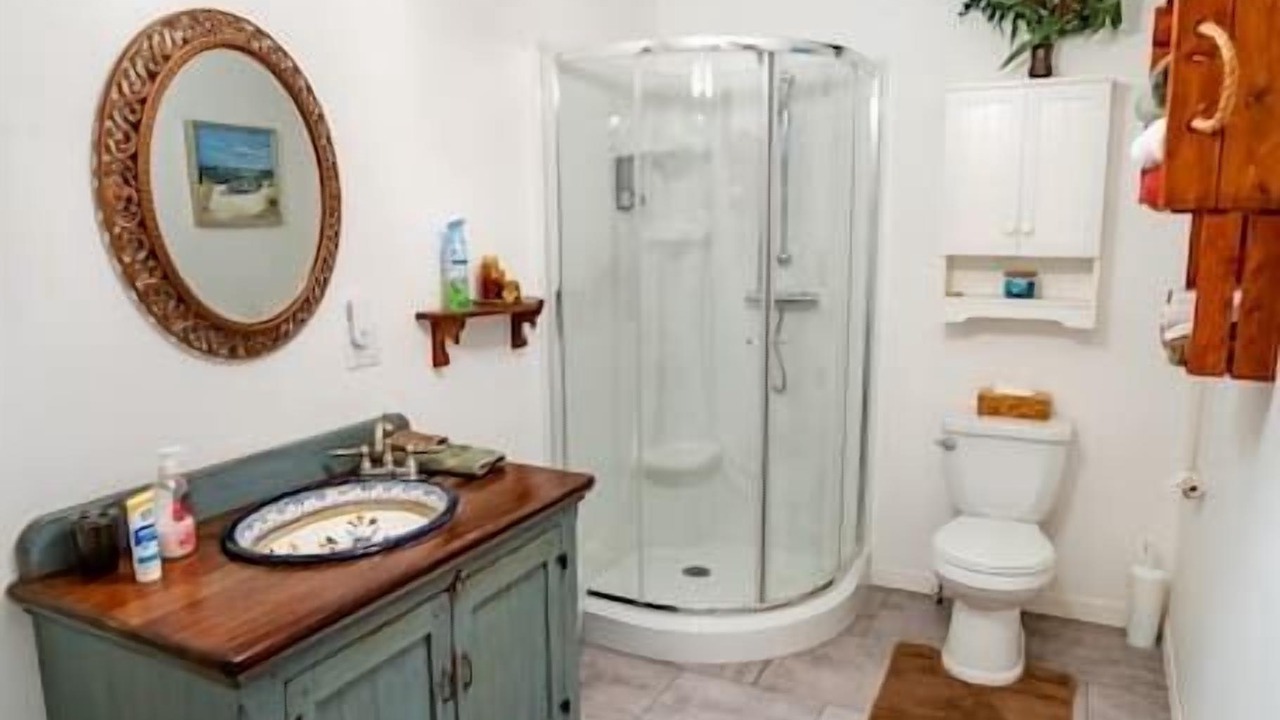 Photo of Bathroom in Beaulac-Garthby
