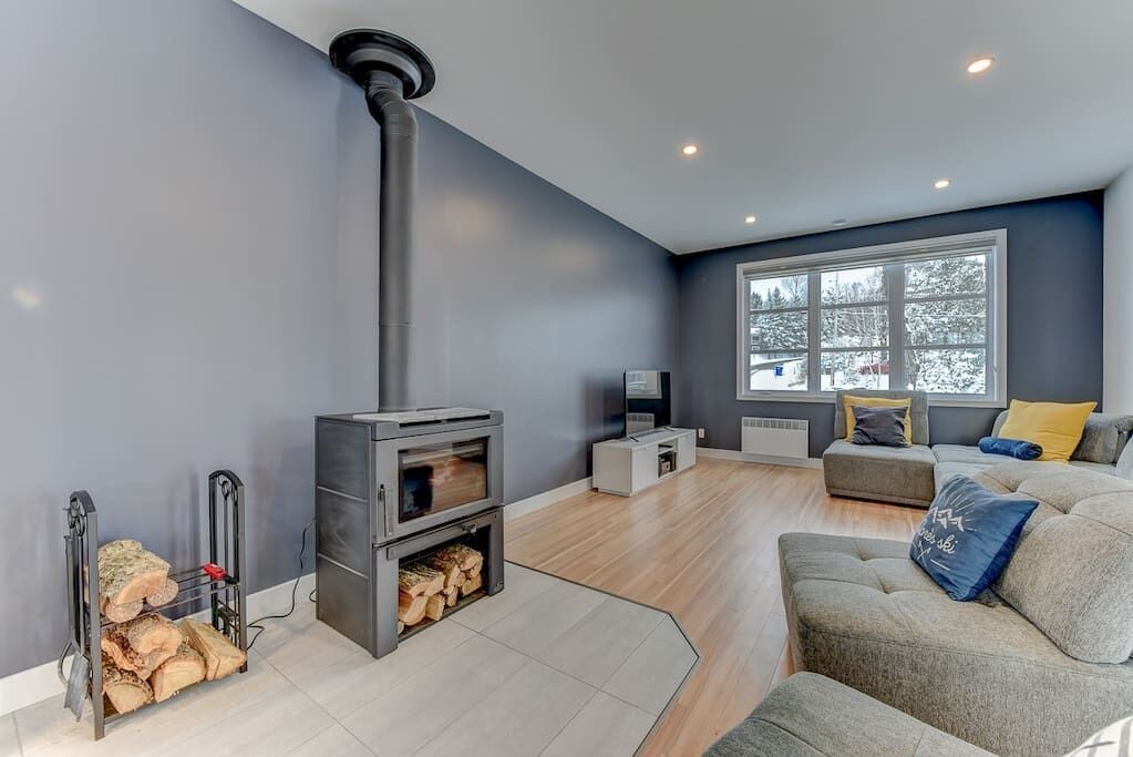 Photo of Livingroom in Owl's Head Ski Resort