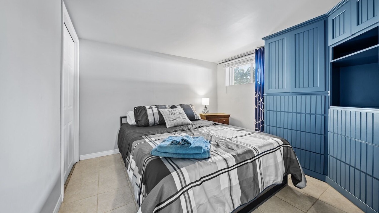 Photo of Bedroom in Saint-Hermenegilde