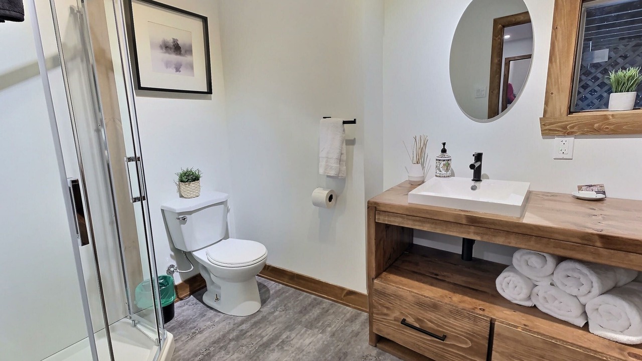 Photo of Bathroom in Lac-des-Seize-Iles