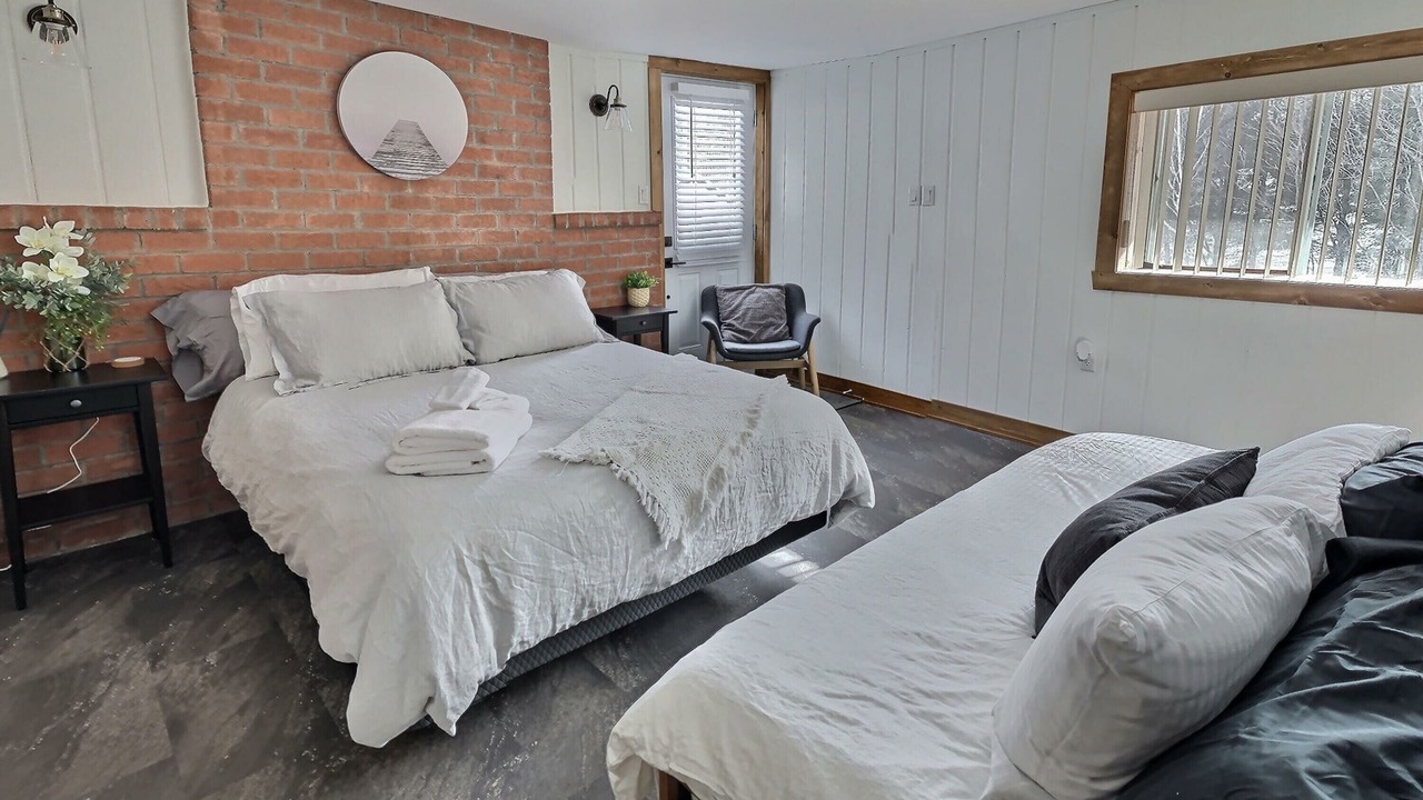 Photo of Bedroom in Lac-des-Seize-Iles