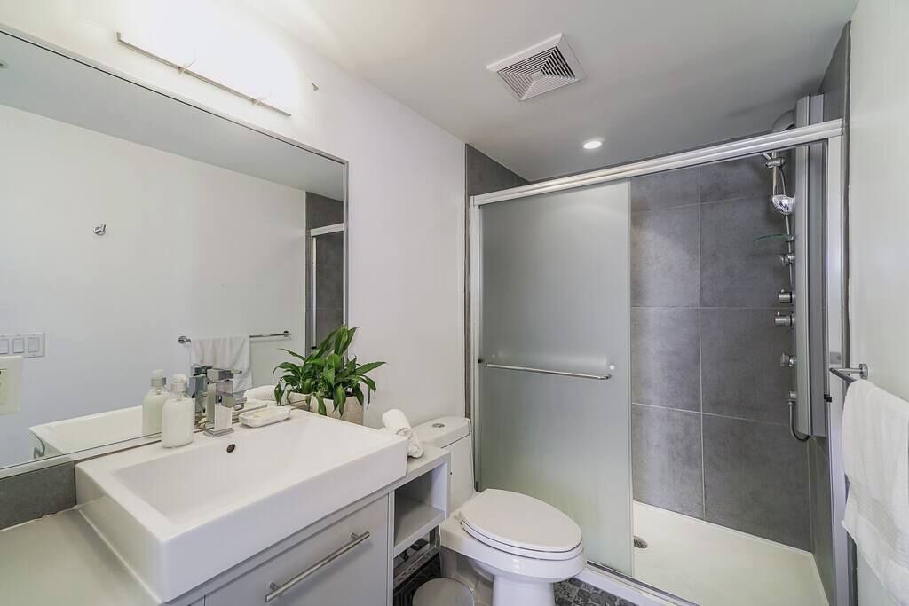 Photo of Bathroom in Crosstown