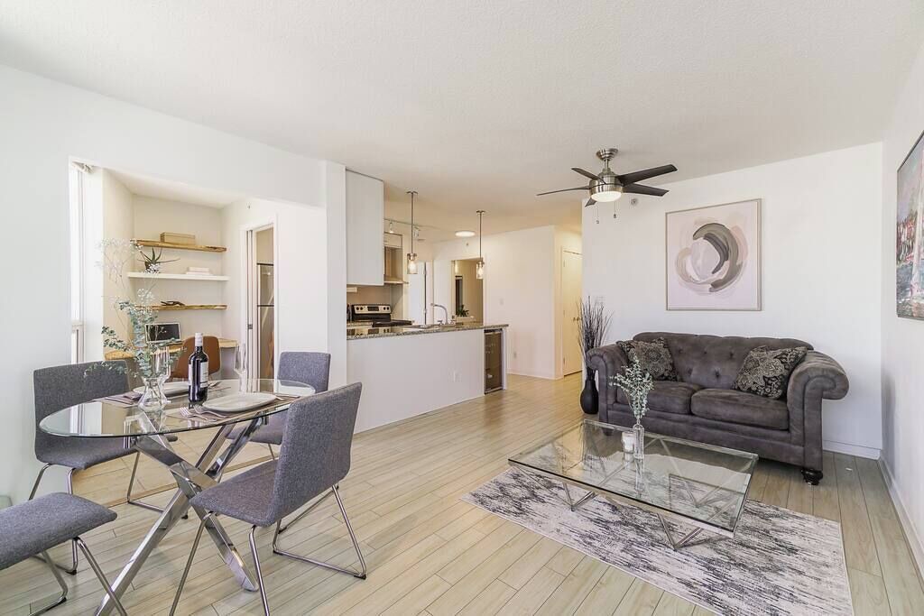 Photo of Livingroom in Crosstown