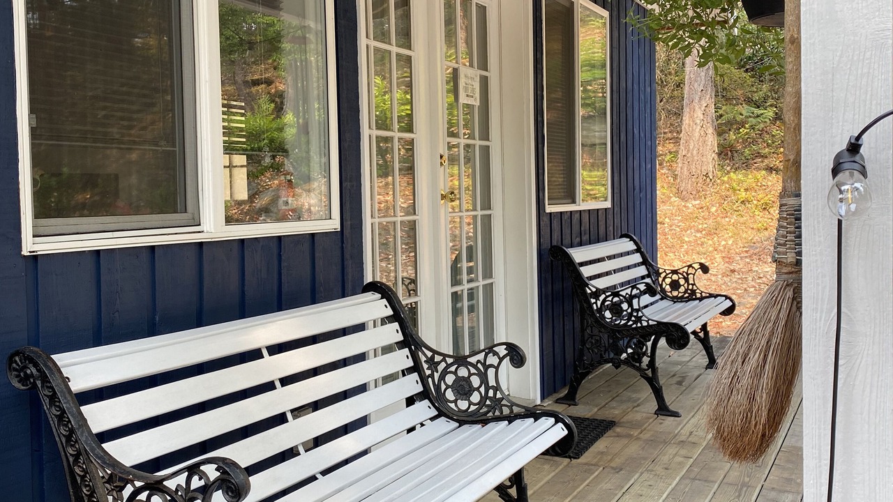 Photo of Patio Balcony in Salt Spring Island