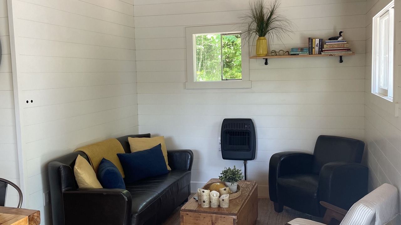 Photo of Livingroom in Frontenac
