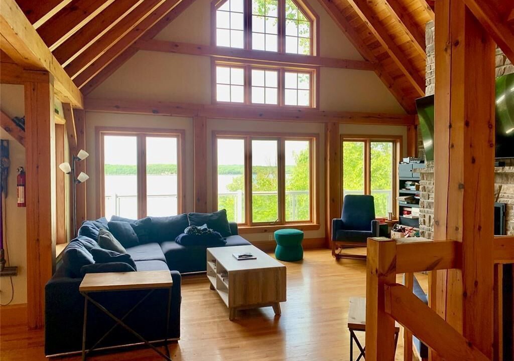 Photo of Livingroom in Georgian Bluffs