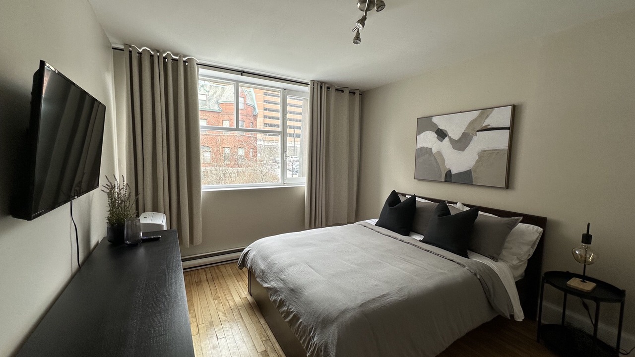 Photo of Bedroom in Golden Square Mile