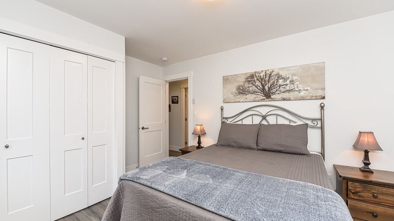Photo of Bedroom in Courtenay