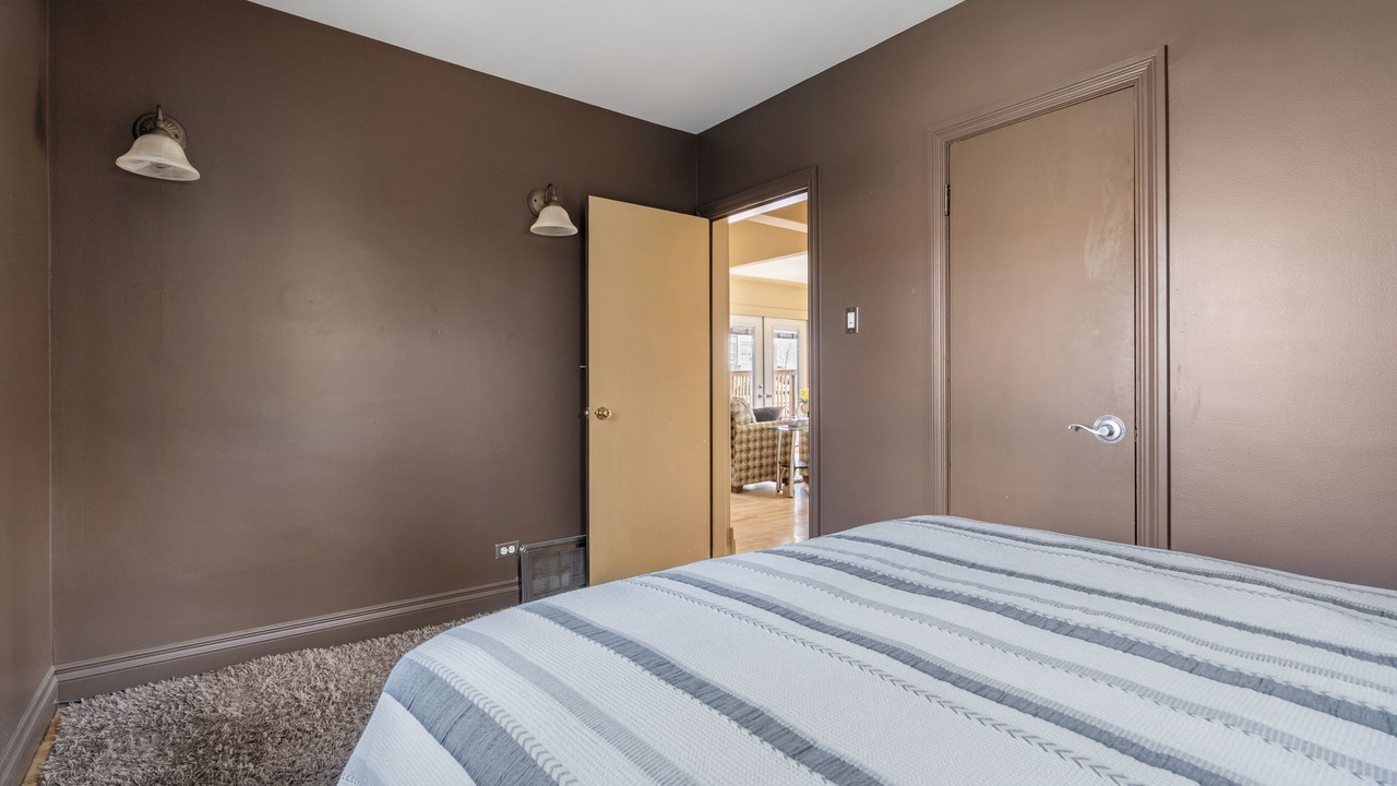 Photo of Bedroom in Inglewood